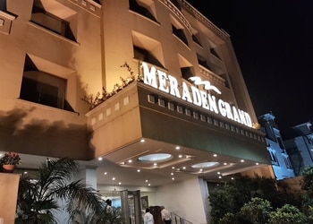 Hotel-Meraden-Grand-Local-Businesses-3-star-hotels-Varanasi-Uttar-Pradesh