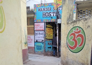 Wander-Station-Local-Businesses-Budget-hotels-Varanasi-Uttar-Pradesh
