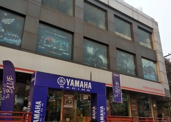 Yuvraj-Automobiles-Shopping-Motorcycle-dealers-Varanasi-Uttar-Pradesh