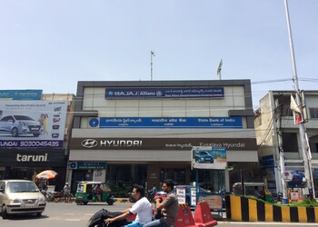 Kusalava-Hyundai-Shopping-Car-dealer-Vijayawada-Andhra-Pradesh