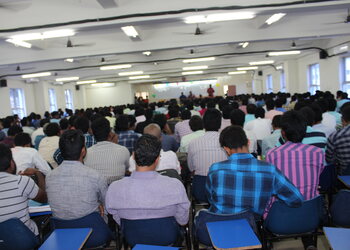 R-C-Reddy-IAS-Study-Circle-Education-Coaching-centre-Visakhapatnam-Andhra-Pradesh-2