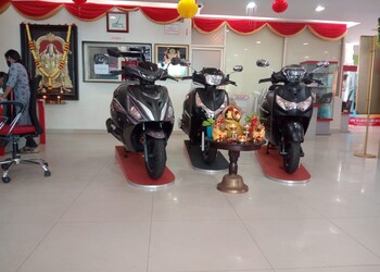 Sri-Harsha-Motors-P-Ltd-Shopping-Motorcycle-dealers-Visakhapatnam-Andhra-Pradesh-2