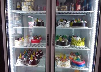 A1-Foods-Cake-Factory-Food-Cake-shops-Warangal-Telangana-2
