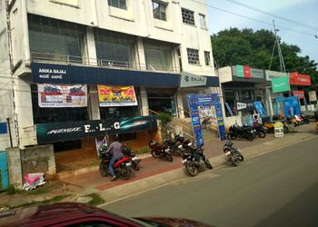 Anika-Bajaj-Shopping-Motorcycle-dealers-Warangal-Telangana