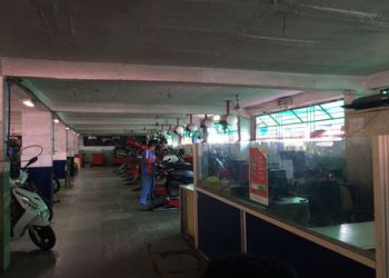 Sri-Sri-Sri-Automobiles-Shopping-Motorcycle-dealers-Warangal-Telangana-2