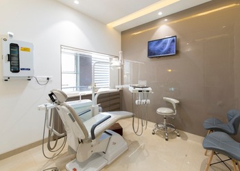 32-lives-dental-clinic-Invisalign-treatment-clinic-Shastri-nagar-jodhpur-Rajasthan-3