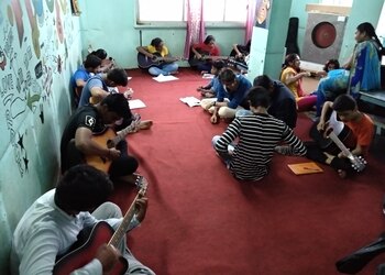7th-string-rock-band-Guitar-classes-Gandhi-nagar-nanded-Maharashtra-2