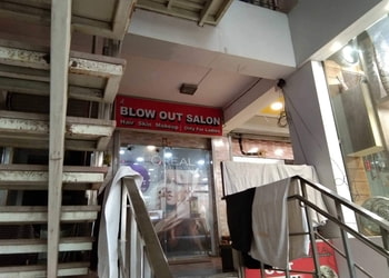 A-blow-out-salon-Beauty-parlour-Chuna-bhatti-bhopal-Madhya-pradesh-1