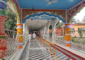 Aap-shambhu-mandir-Temples-Jammu-Jammu-and-kashmir-3