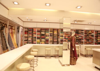 Aara-couture-Clothing-stores-Dadar-mumbai-Maharashtra-2