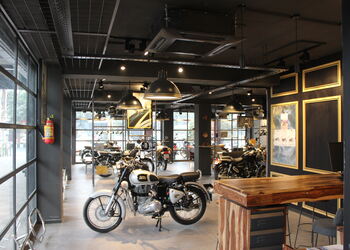 Aaray-motors-Motorcycle-dealers-Amritsar-cantonment-amritsar-Punjab-2