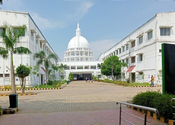 Aarupadai-veedu-institute-of-technology-Engineering-colleges-Chennai-Tamil-nadu-2