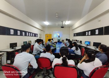 Acropolis-institute-of-technology-and-research-Engineering-colleges-Indore-Madhya-pradesh-3