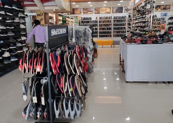 Adarsh-footwear-Shoe-store-Kolhapur-Maharashtra-2