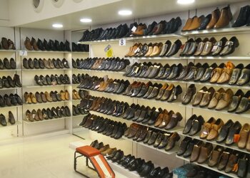Adarsh-footwear-Shoe-store-Kolhapur-Maharashtra-3