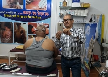 Adhunik-hijama-cupping-therapy-Massage-spa-Bhilai-Chhattisgarh-2