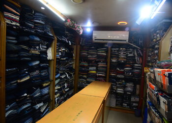 Ahuja-family-shop-Clothing-stores-Satna-Madhya-pradesh-3