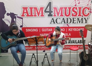 Aim4music-academy-Guitar-classes-Majitha-Punjab-2