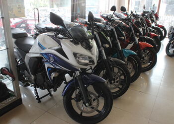 Akar-yamaha-motors-Motorcycle-dealers-Civil-lines-jaipur-Rajasthan-3