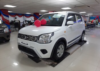 Alankar-auto-sales-services-Car-dealer-Kankarbagh-patna-Bihar-3
