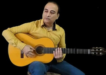 Aman-flamenco-guitarist-Guitar-classes-Ludhiana-Punjab-3