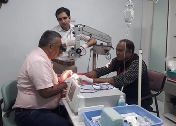 Amdavad-eye-laser-hospital-private-limited-Lasik-surgeon-Satellite-ahmedabad-Gujarat-2