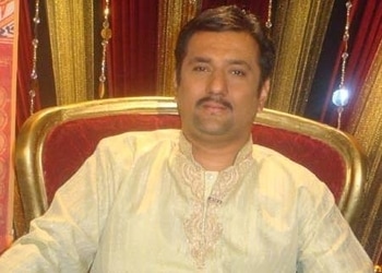 Amit-lamba-numerologist-Vastu-consultant-Chembur-mumbai-Maharashtra-1