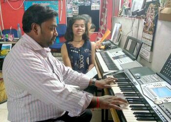 Amit-music-classes-Music-schools-Kota-Rajasthan-3
