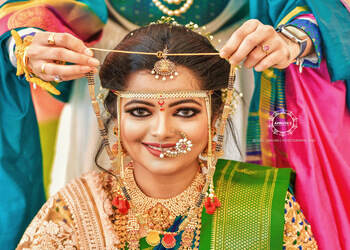 Amurtas-makeup-artist-and-academy-Makeup-artist-Viman-nagar-pune-Maharashtra-3