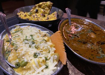 Apna-dhaba-Family-restaurants-Andheri-mumbai-Maharashtra-3