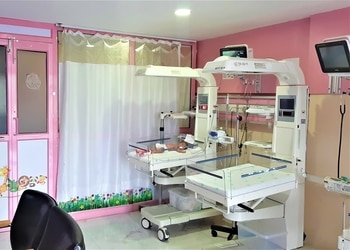 Apollo-hospital-Multispeciality-hospitals-Noida-Uttar-pradesh-3