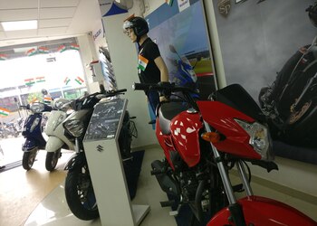 Arke-suzuki-Motorcycle-dealers-Memnagar-ahmedabad-Gujarat-2