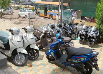 Arke-suzuki-Motorcycle-dealers-Navrangpura-ahmedabad-Gujarat-3