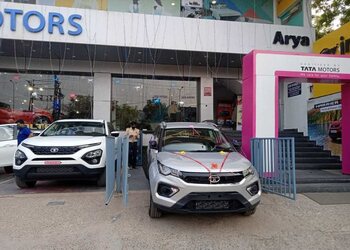 Arya-motors-Car-dealer-Cyber-city-gurugram-Haryana-1