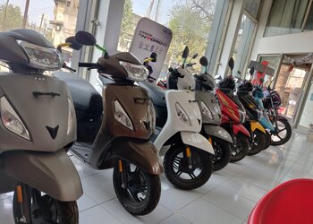 Aster-honda-Motorcycle-dealers-Jalgaon-Maharashtra-2