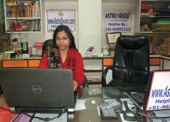 Astro-devam-Palmists-Sector-15a-noida-Uttar-pradesh-3