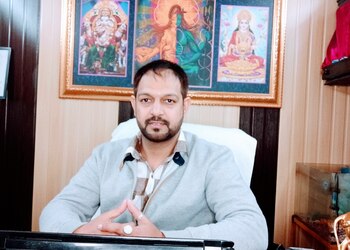 Astro-sandeep-Astrologers-Mohali-chandigarh-sas-nagar-Punjab-1