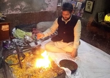 Astrologer-r-k-sharma-jotish-kendra-Astrologers-Amritsar-Punjab-3
