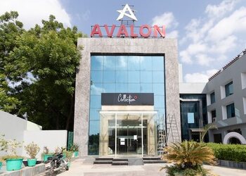 Avalon-hotel-3-star-hotels-Ahmedabad-Gujarat-1