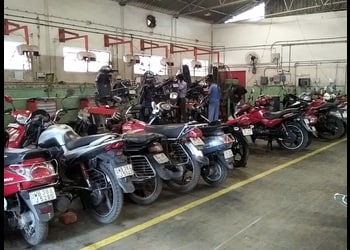 Avik-motors-Motorcycle-dealers-Asansol-West-bengal-2