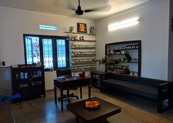 Ayumanthra-ayurveda-Ayurvedic-clinics-Palayam-kozhikode-Kerala-2