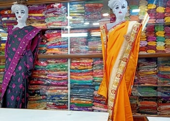 Badhu-baran-Clothing-stores-Baguiati-kolkata-West-bengal-2