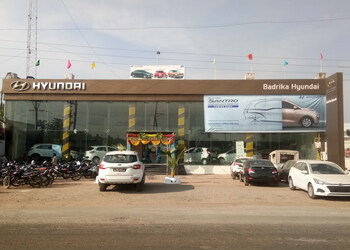 Badrika-hyundai-Car-dealer-Satna-Madhya-pradesh-1