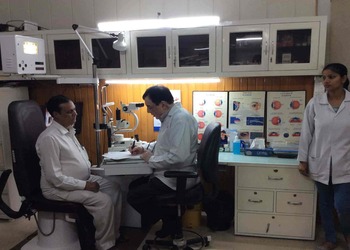 Bajaj-eye-centre-Lasik-surgeon-Panipat-Haryana-2