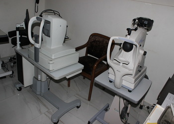 Bajaj-eye-centre-Lasik-surgeon-Panipat-Haryana-3