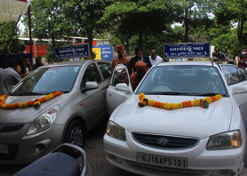 Balkrushna-motor-driving-school-Driving-schools-Katargam-surat-Gujarat-2