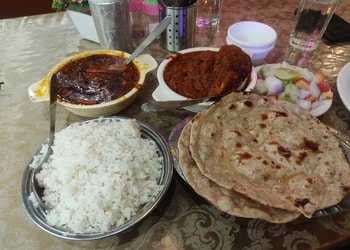 Balle-balle-the-family-dhaba-Family-restaurants-Bilaspur-Chhattisgarh-3