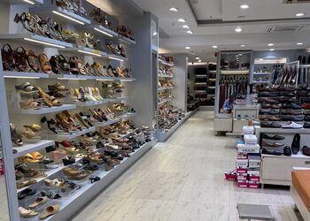 Balujas-Shoe-store-New-delhi-Delhi-2