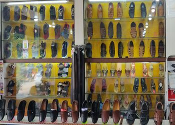 Bansude-shoe-mart-Shoe-store-Latur-Maharashtra-3