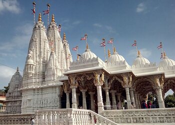 Baps-shri-swaminarayan-mandir-Temples-Ahmedabad-Gujarat-1